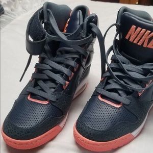 Nike Air max Revolution Sky high size 9